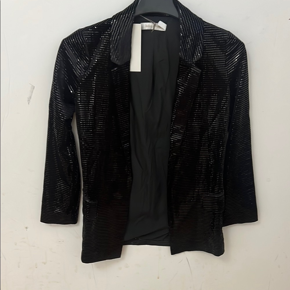 Bishop +‎ Young Black Velvet Blazer Elegant Cropped Design NWT Size XS